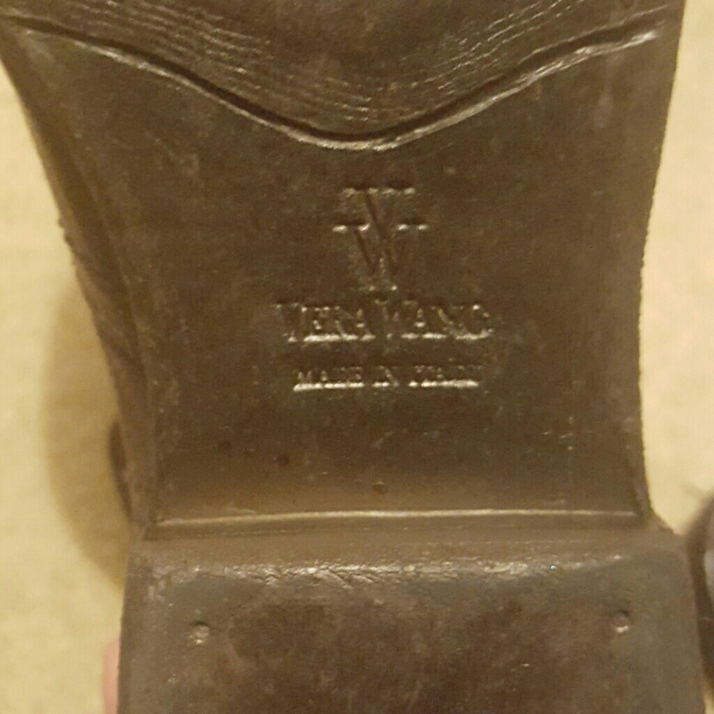 Vera Wang booties - Picture 2 of 2